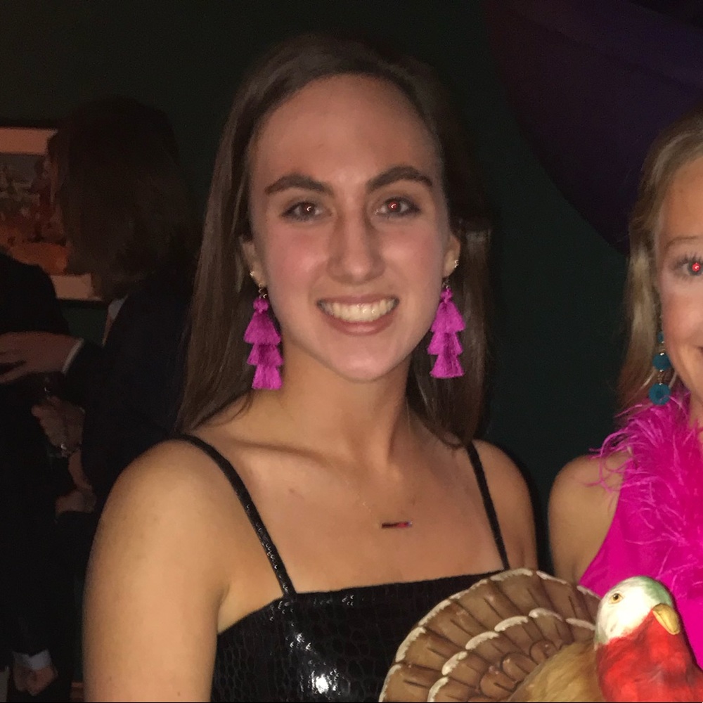 Meet your Posher, Olivia